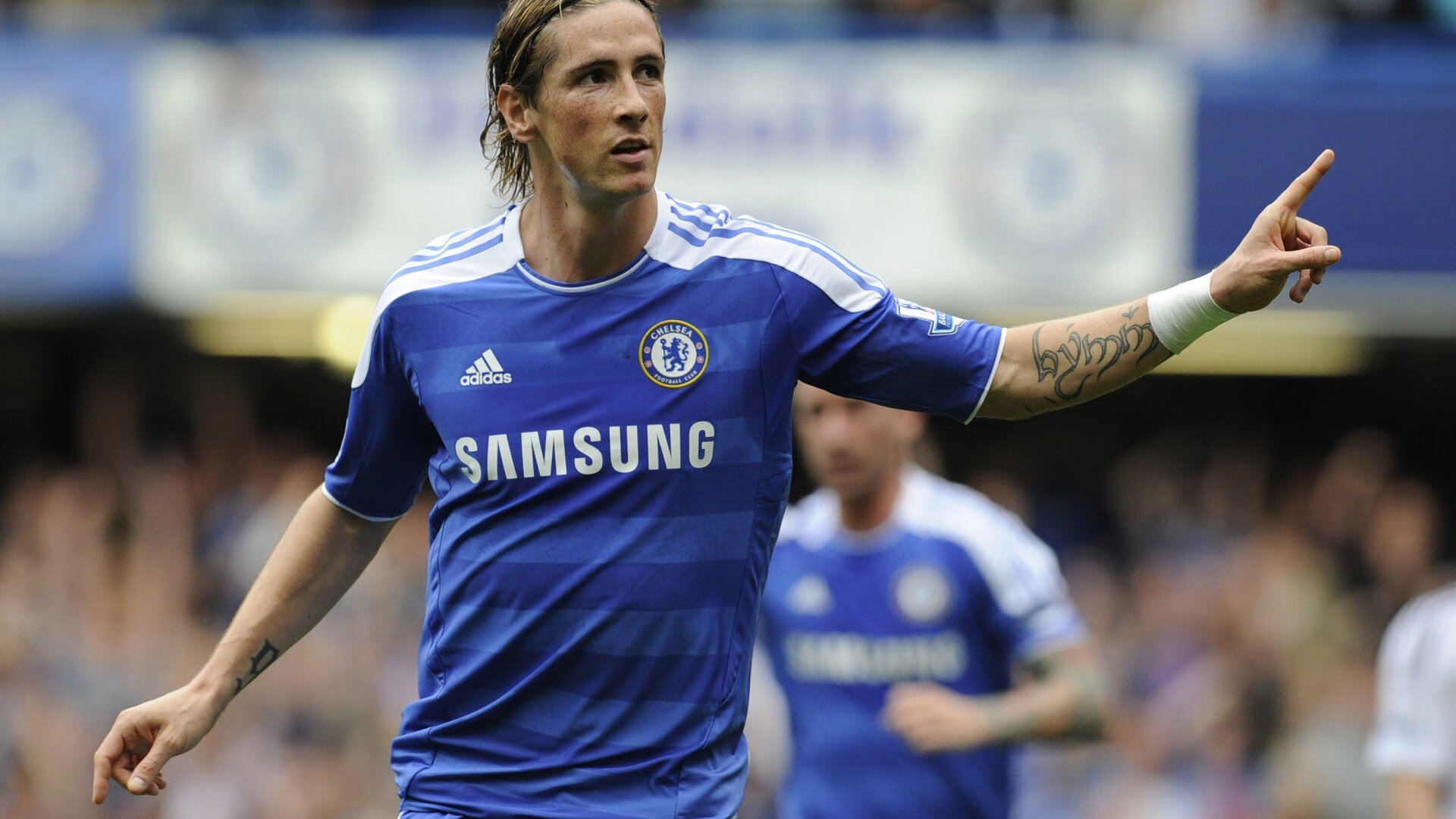 巴萨配合默契打出标志性控球风格，巴萨的配合