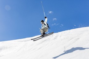 开云体育中国官方网站-乒乓球赛事深度解析：冠军背后的战术分析，乒乓球冠军打法